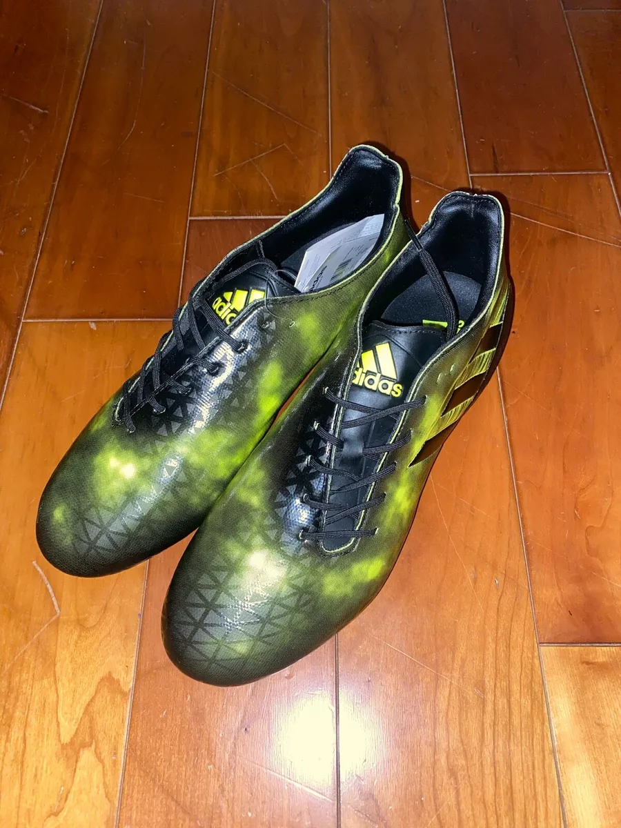 Football boots - Image 4