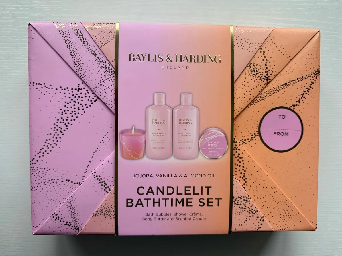 Brand new Baylis & Harding candlelit bathtime set - Image 1