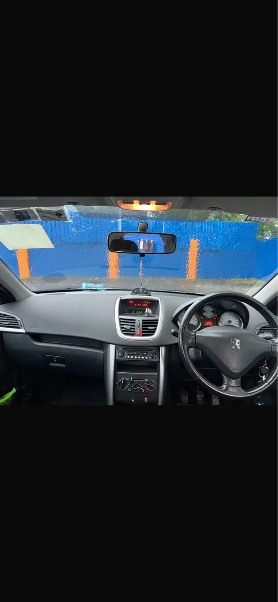 Peugeot 207 - Image 2