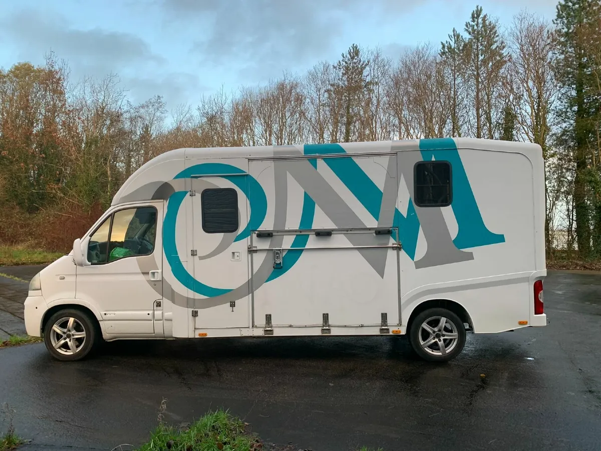 3.9T Missina Vauxhall Movano double cab horsebox - Image 3