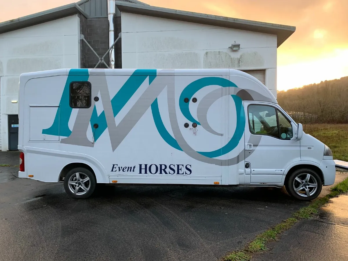 3.9T Missina Vauxhall Movano double cab horsebox - Image 4