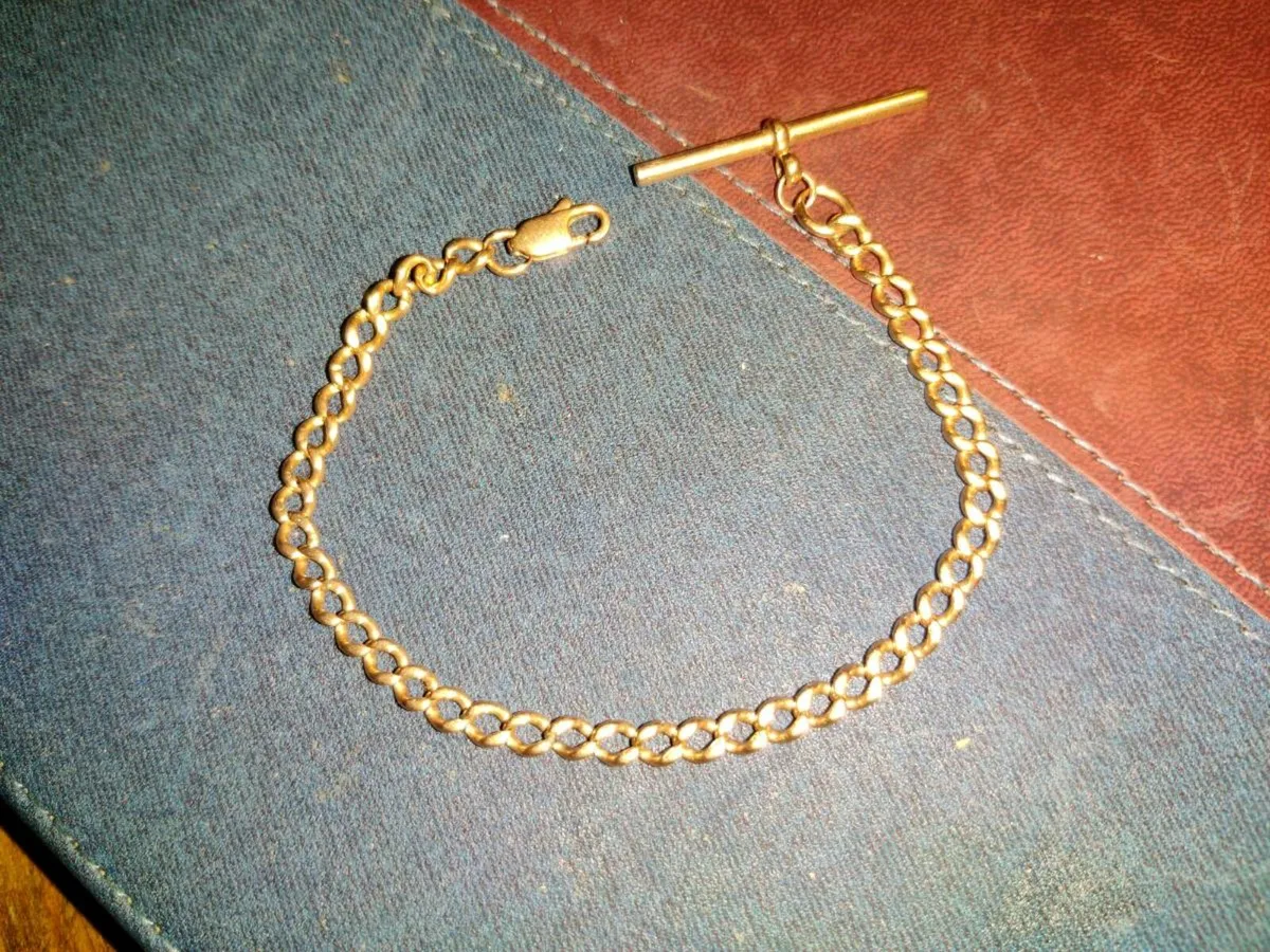 CHUNKY T-BAR,9CT Solid Gold 8"Long 8.72g Bracelet - Image 1