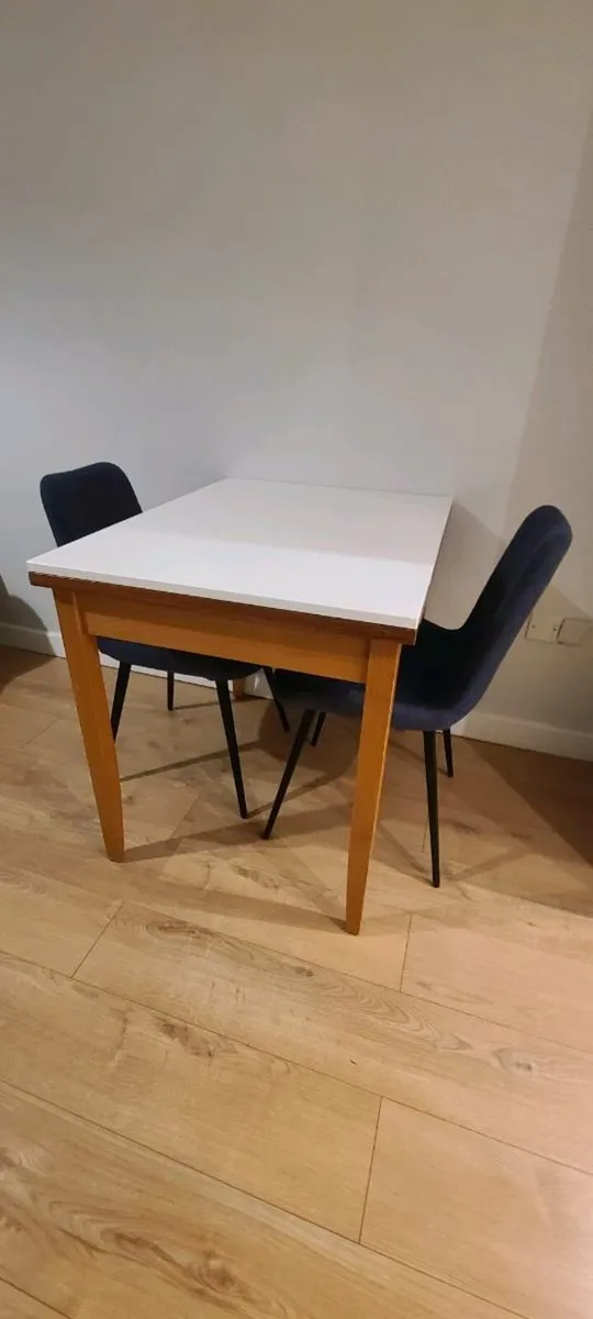 Coffee table and Kitchen table - Image 4