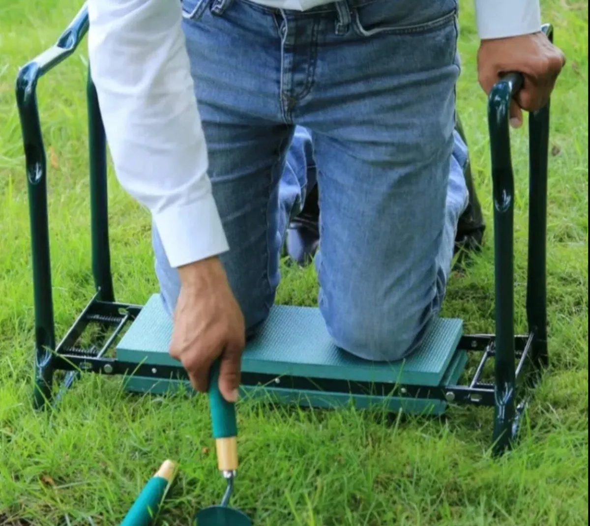 Garden Kneeler Folding Stool with Tool Bag - Image 3