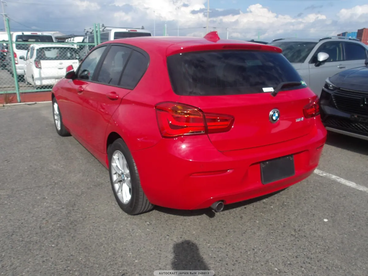 2015 bmw 1 series only 30,000km like new - Image 2