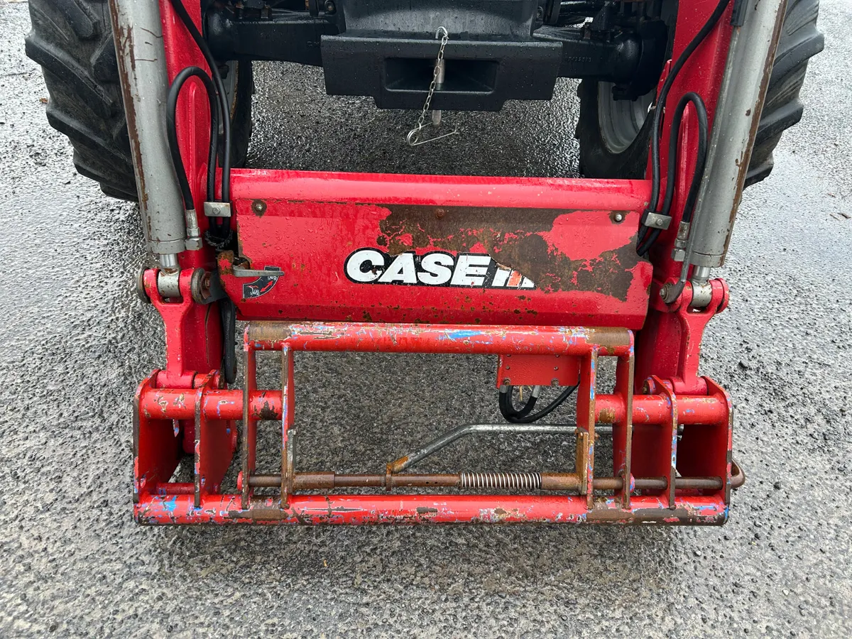 2017 Case Farmall 115C with Loader - Image 3