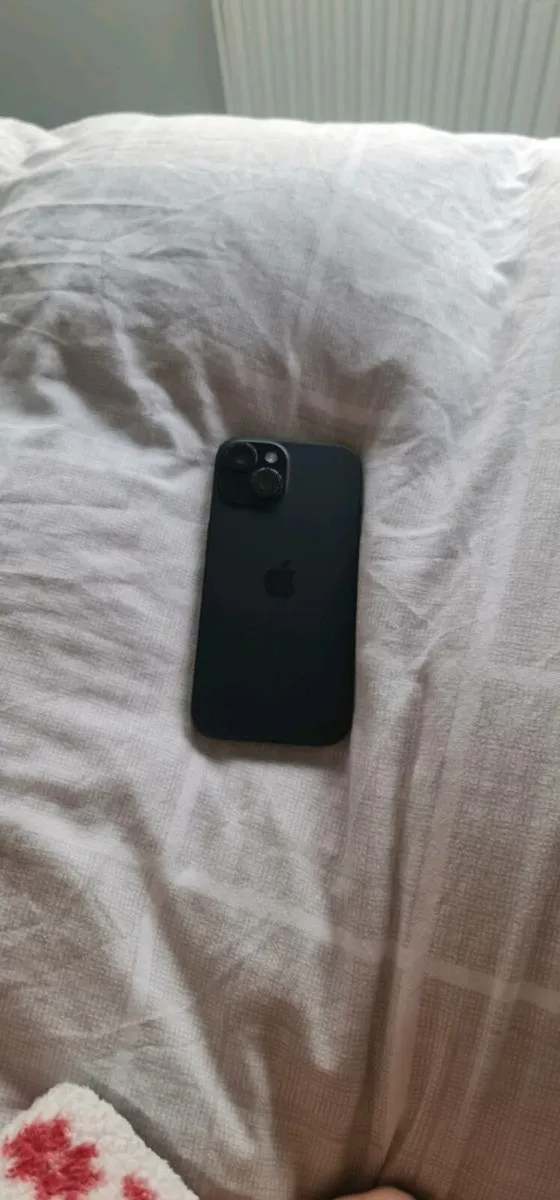 Iphone 15 - Image 3
