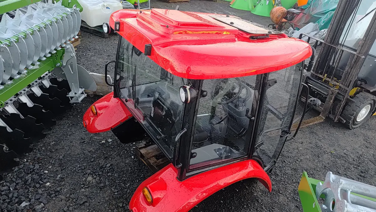 Cab New € 3400 - Image 4