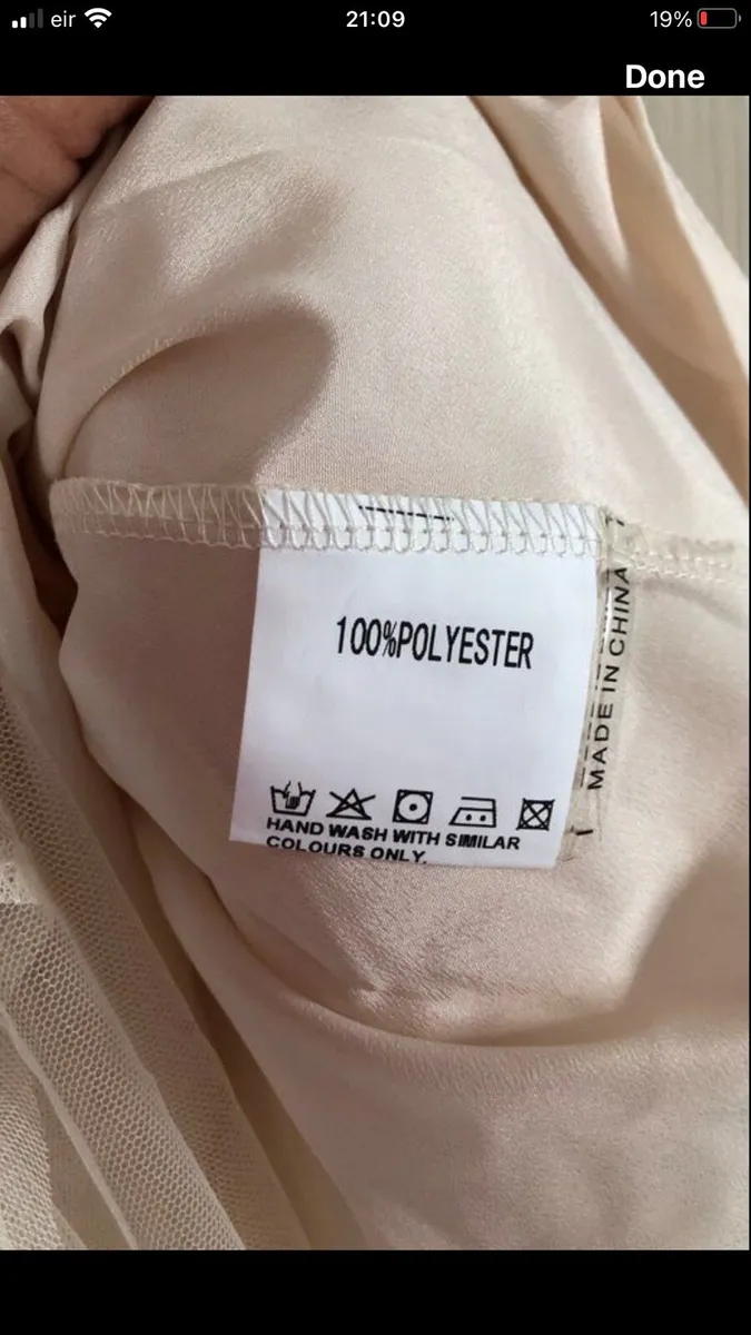 Ladies  designer skirt size S €20 - Image 4