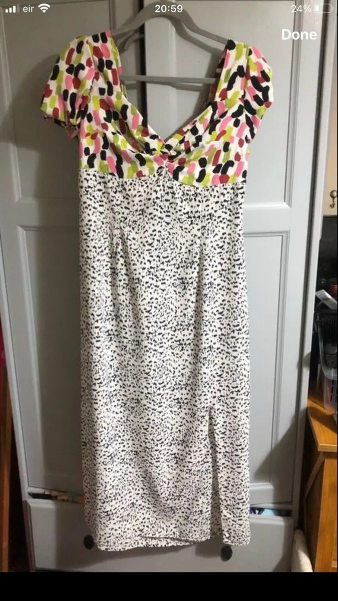 Ladies  stunning dress size 12 €10 - Image 2