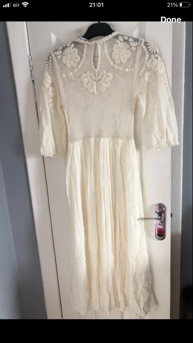 Ladies  BNWT Zara dress size M €30 - Image 2