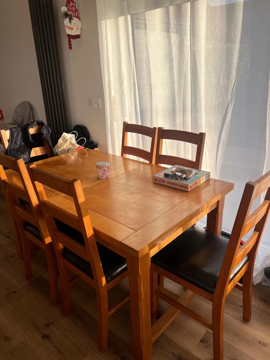 Oak table and chairs dinning set - Image 1