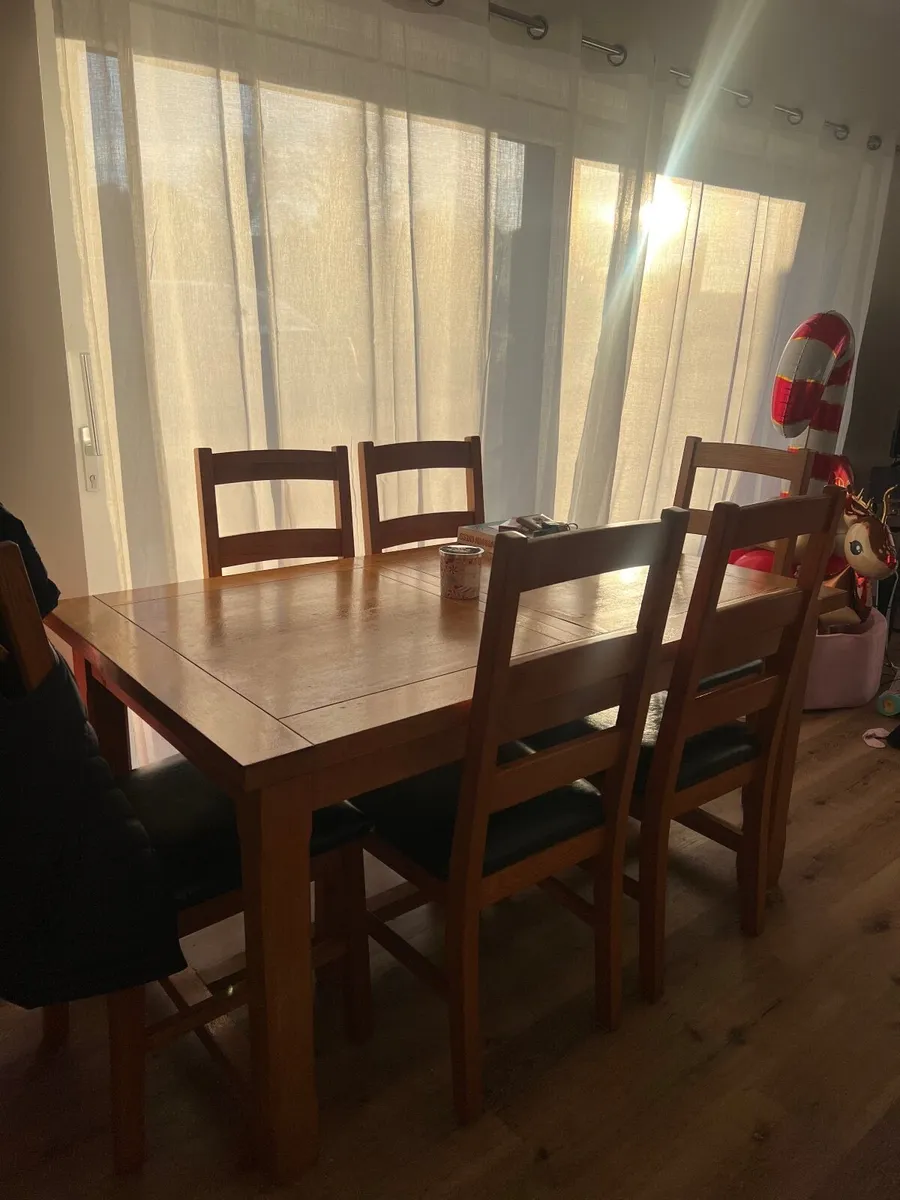 Oak table and chairs dinning set - Image 2