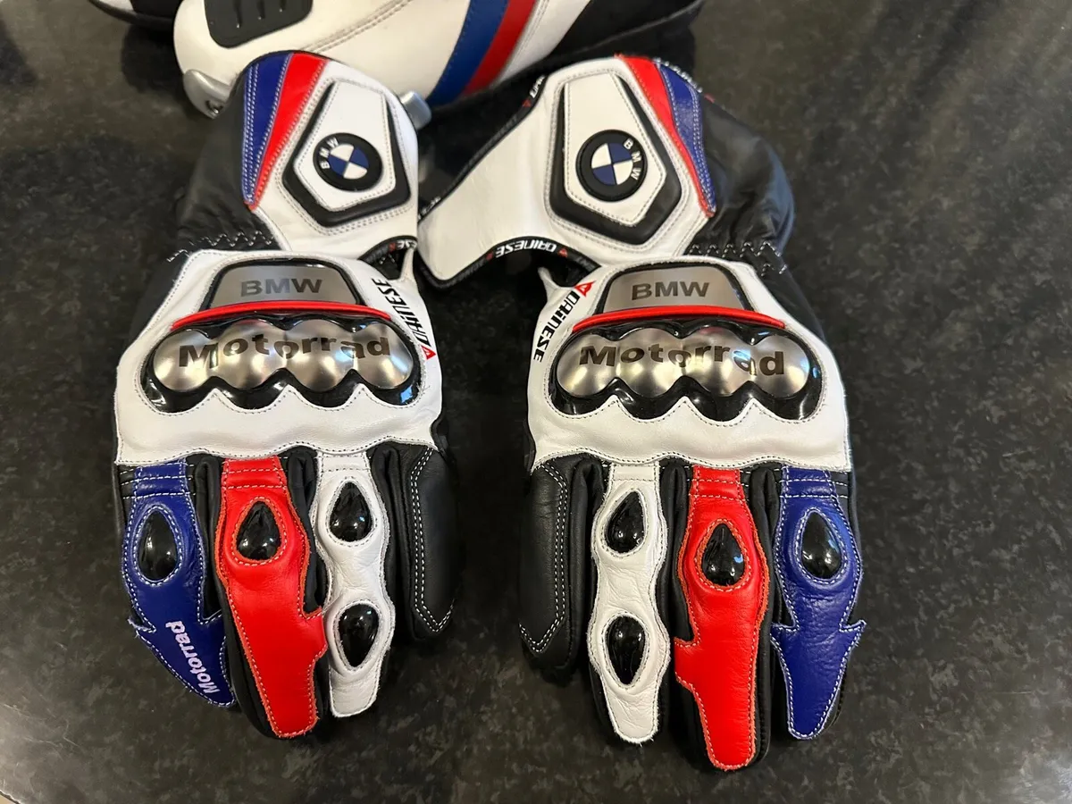 NEW BMW Genuine Leather Boots and Gloves - Image 4