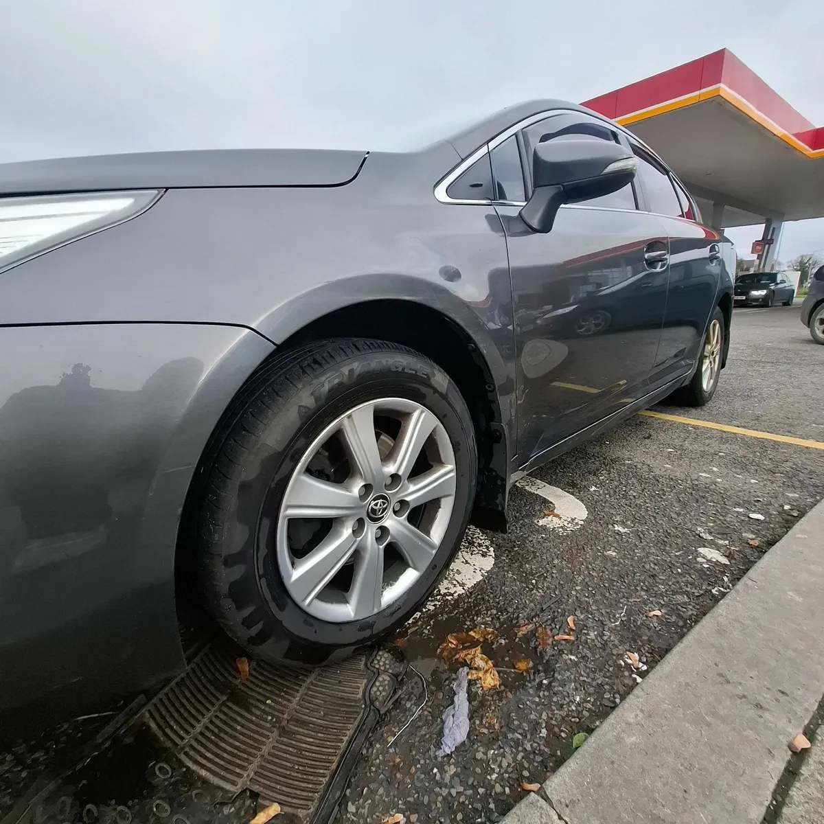 Toyota Avensis 2015 - Image 2