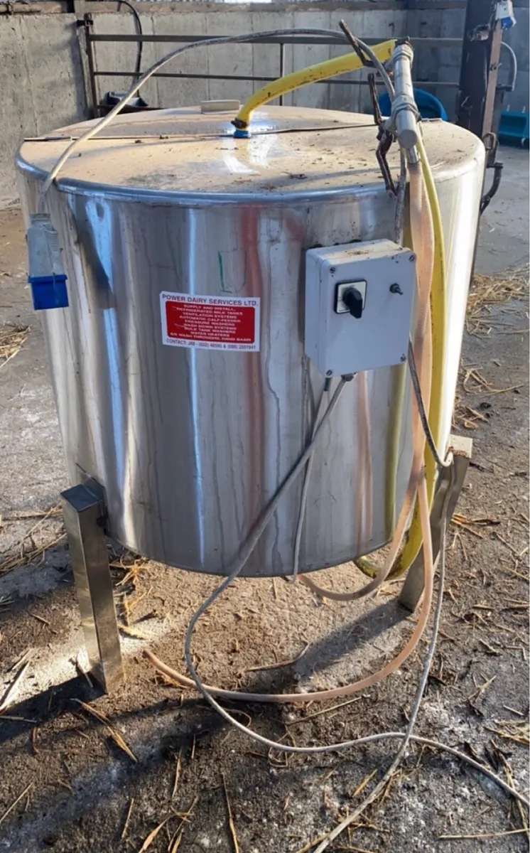 Automatic Calf Feeder - Image 1