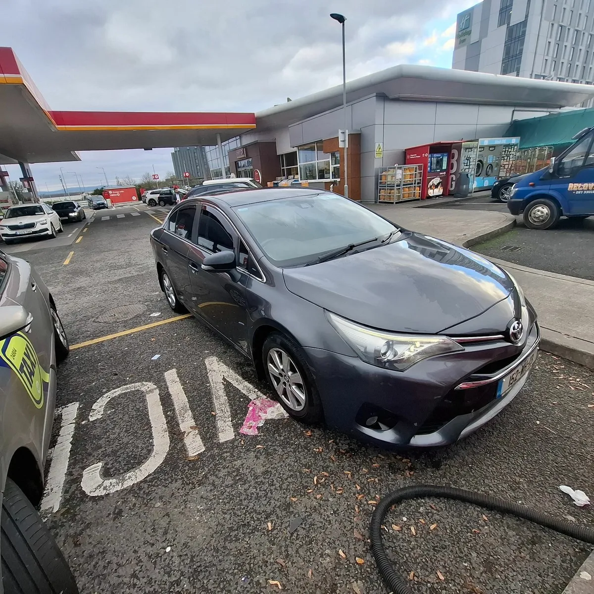 Toyota Avensis 2015 - Image 1