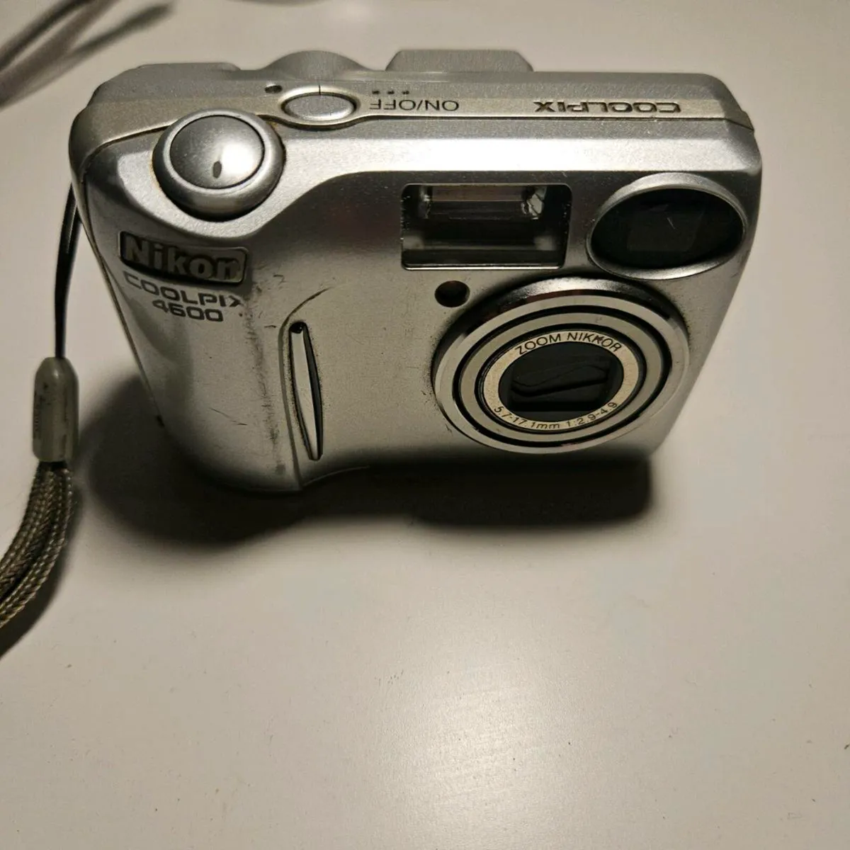 Nikon coolpix 4500 - Image 1