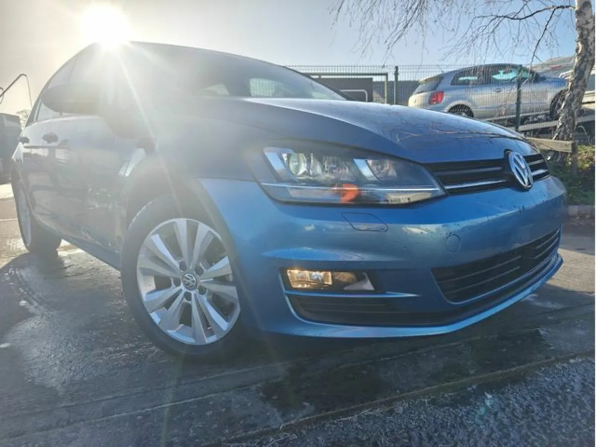 Volkswagen Golf 1.2 - Image 1