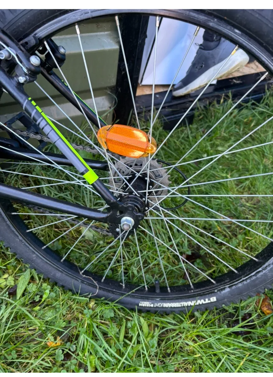 24’’ Bikes x 2 - Image 4