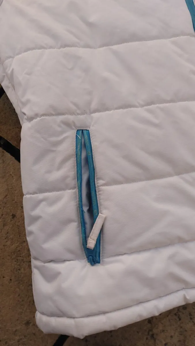 Snow jacket - Image 4