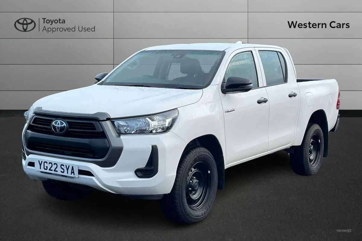 Toyota Hilux 2.4 D-4D Active Extra Cab Pickup 4WD - Image 3