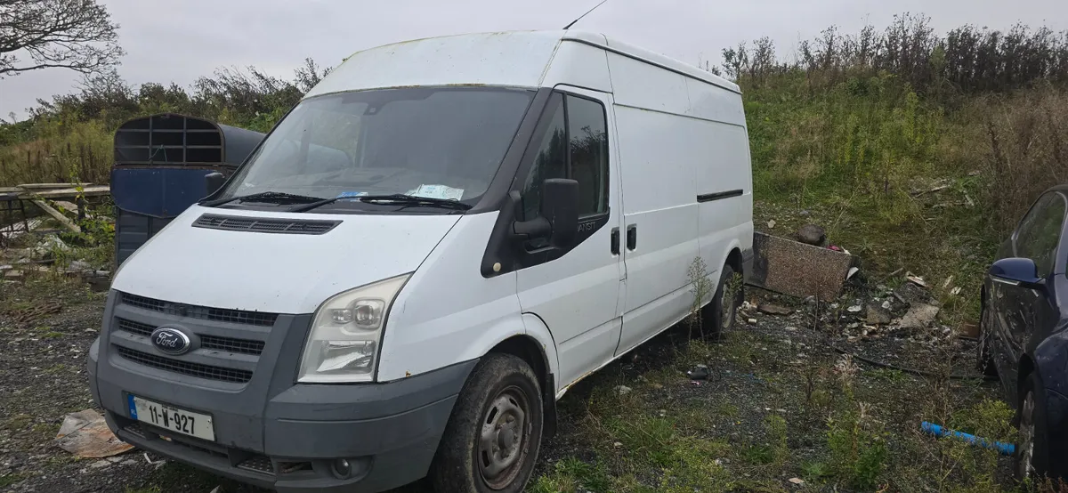 Ford transit 2,4 rwd with good engine and box - Image 3