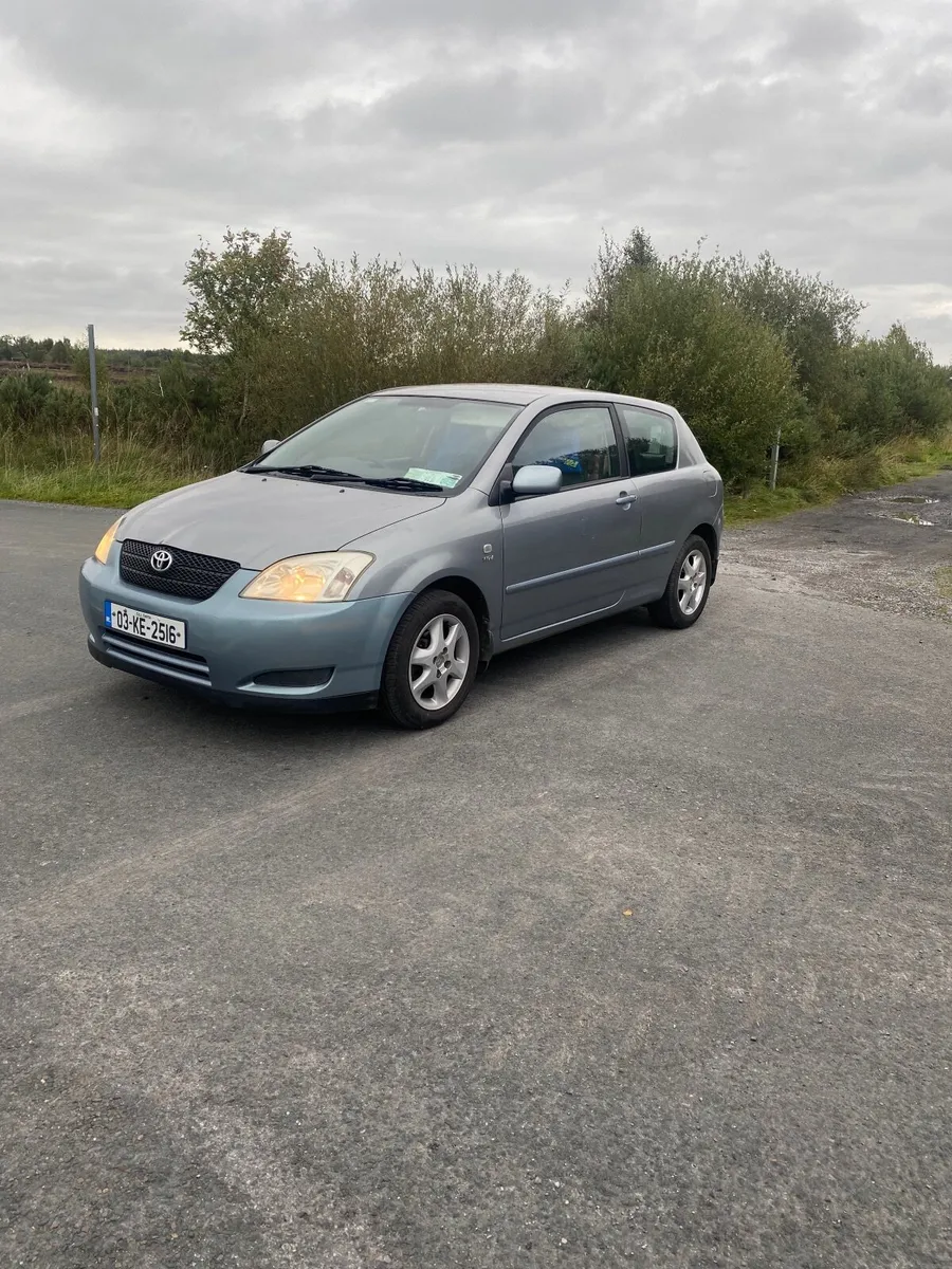 Toyota Corolla 2003 - Image 2