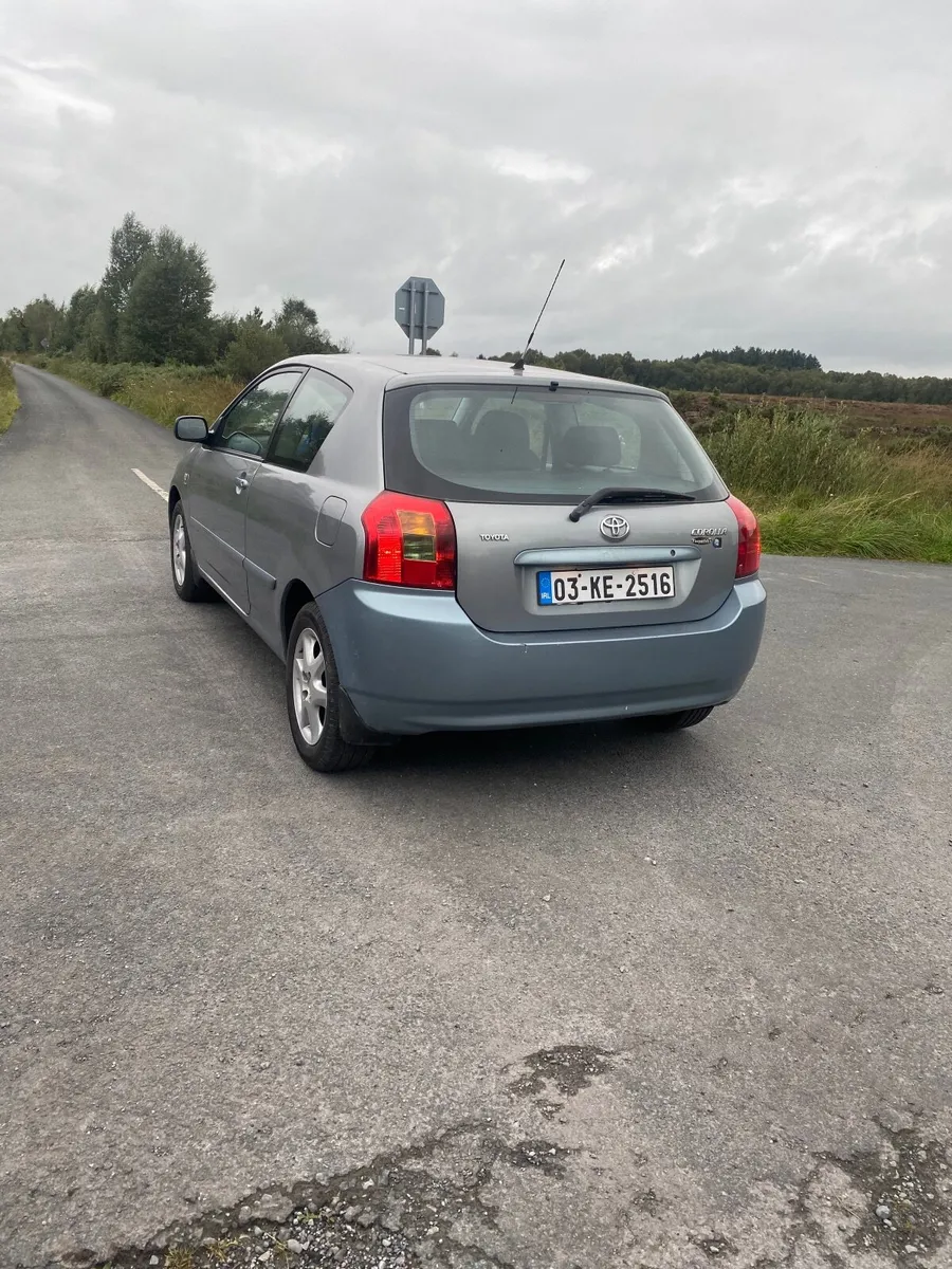 Toyota Corolla 2003 - Image 3