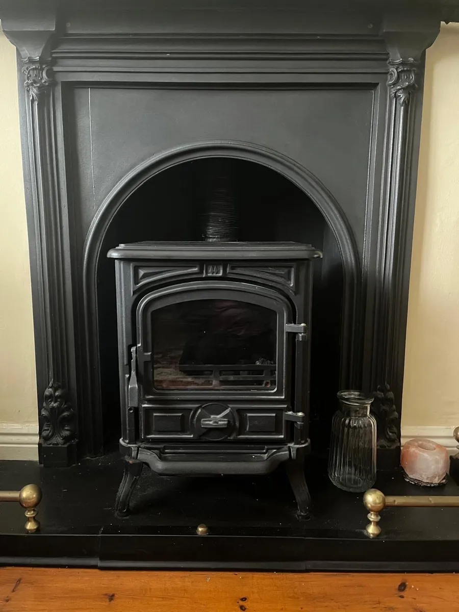 Stanley Oil Stove - Image 1