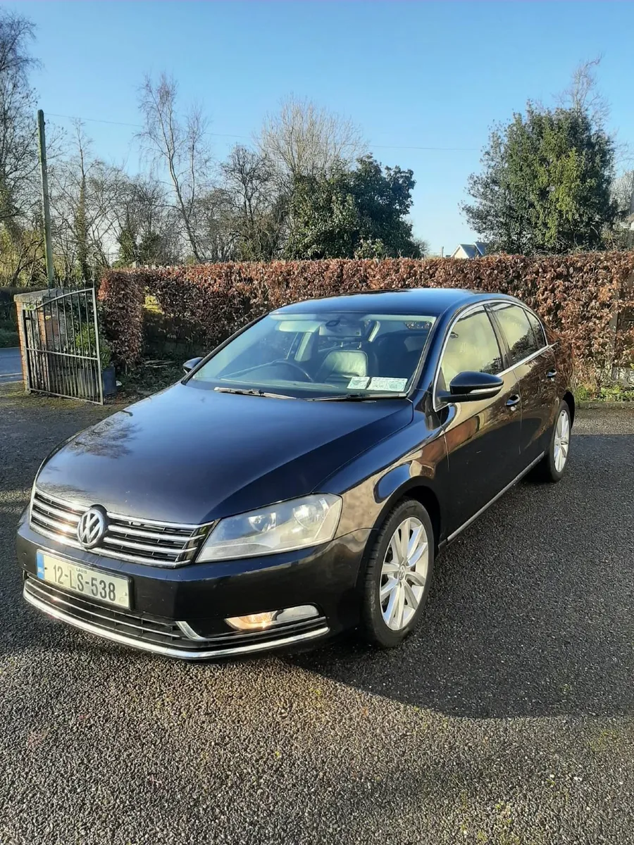 Volkswagen Passat 2012 - Image 1