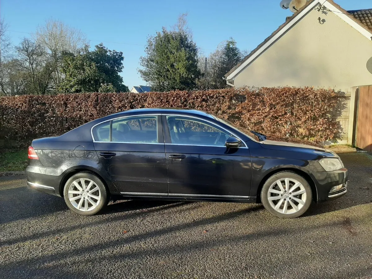 Volkswagen Passat 2012 - Image 3
