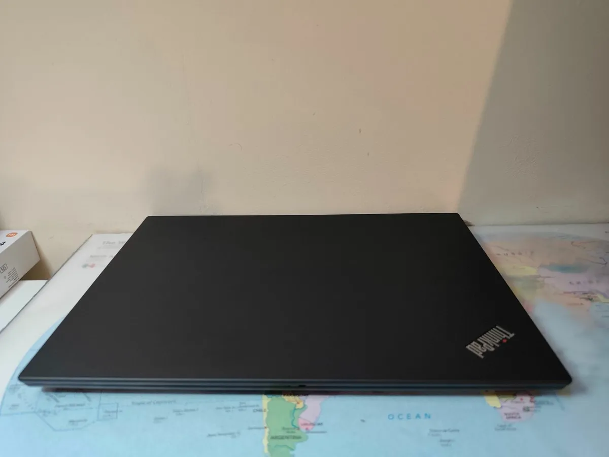 Lenovo ThinkPad T490 Intel i7 8th Gen | 16GB RAM | - Image 2
