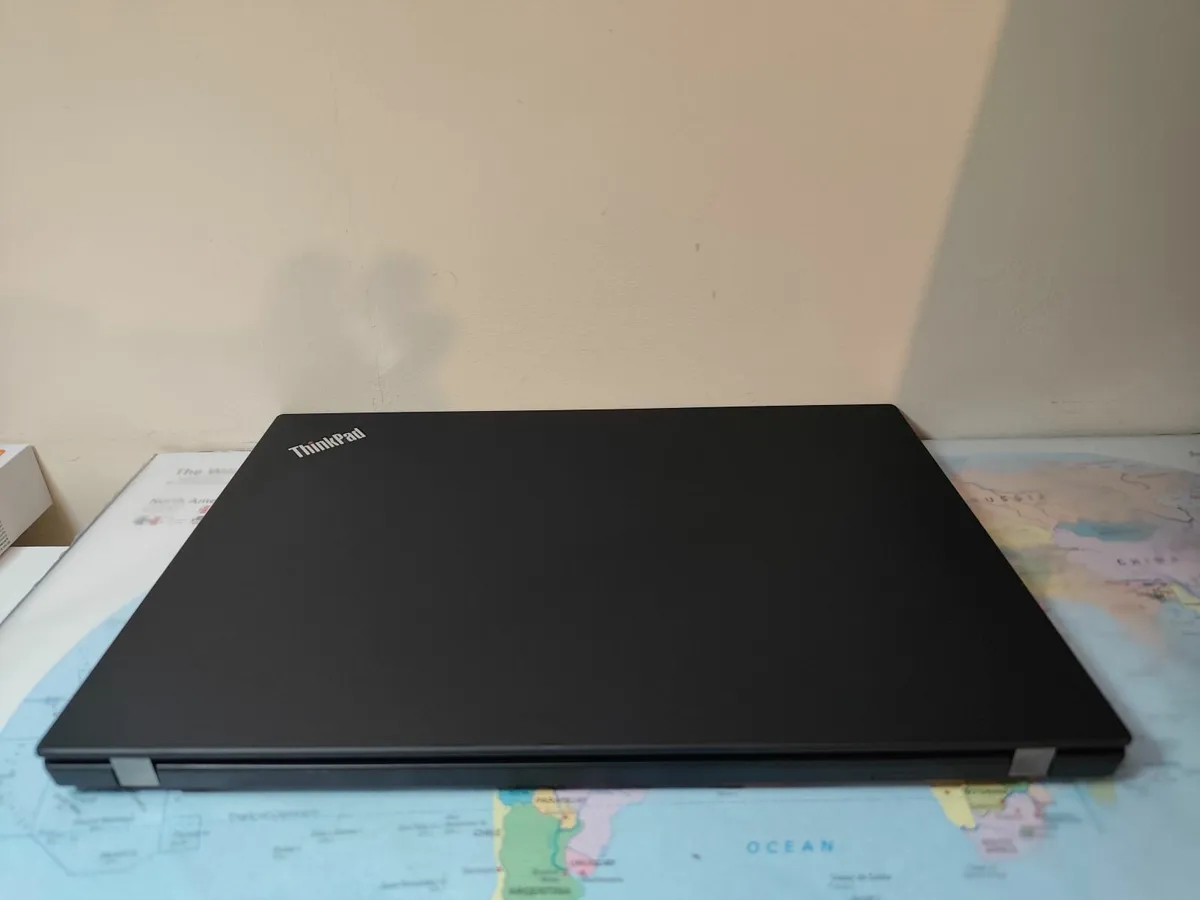 Lenovo ThinkPad T490 Intel i7 8th Gen | 16GB RAM | - Image 3
