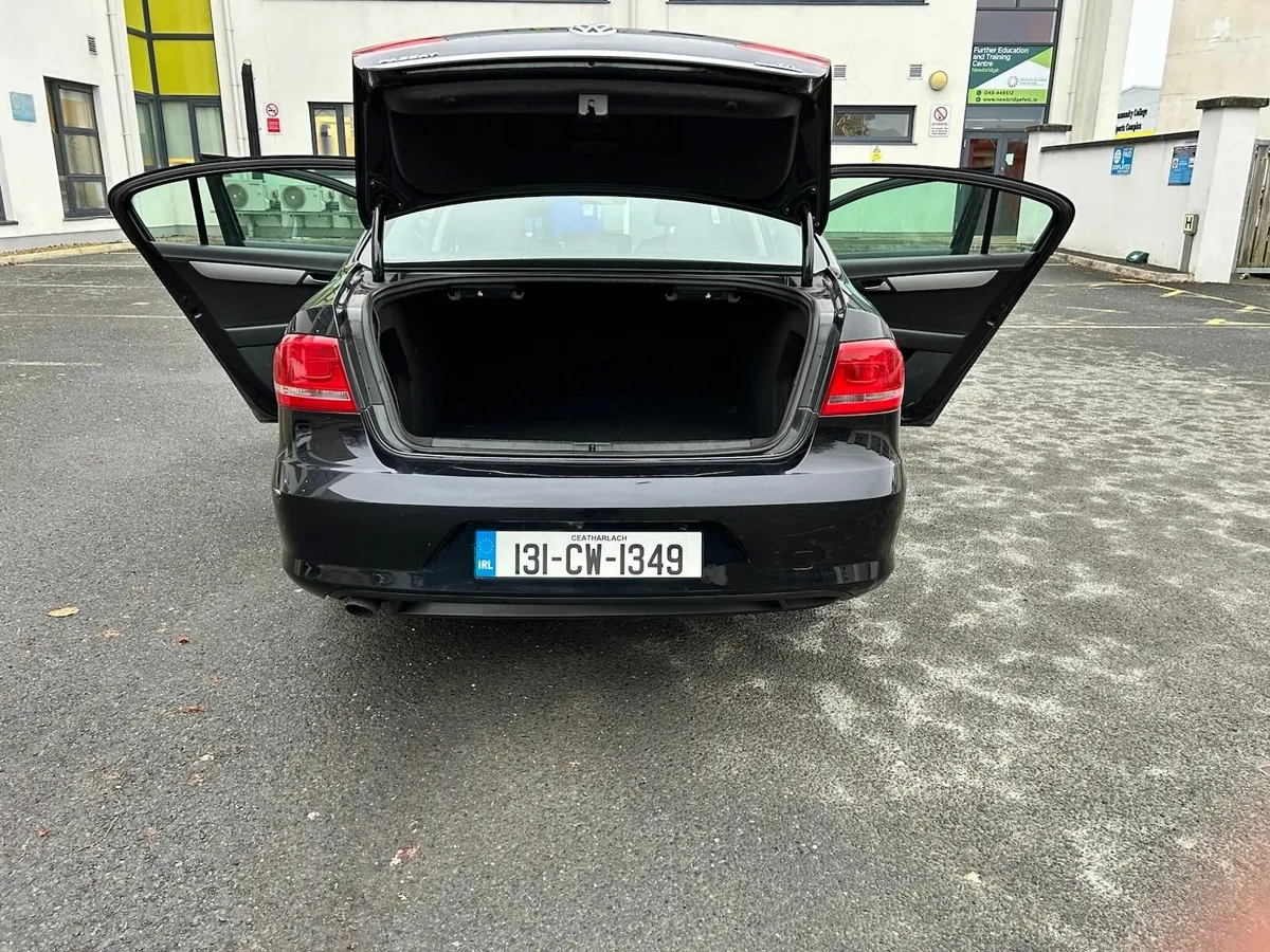 Volkswagen Passat 2013 | LOW MILEAGE - Image 4