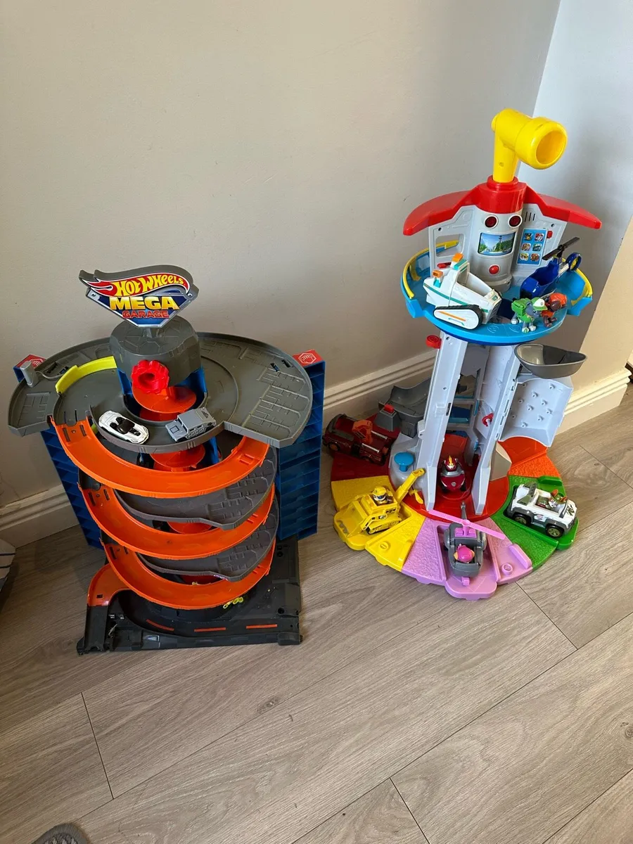 Hot Wheels & Paw Patrol - Image 1