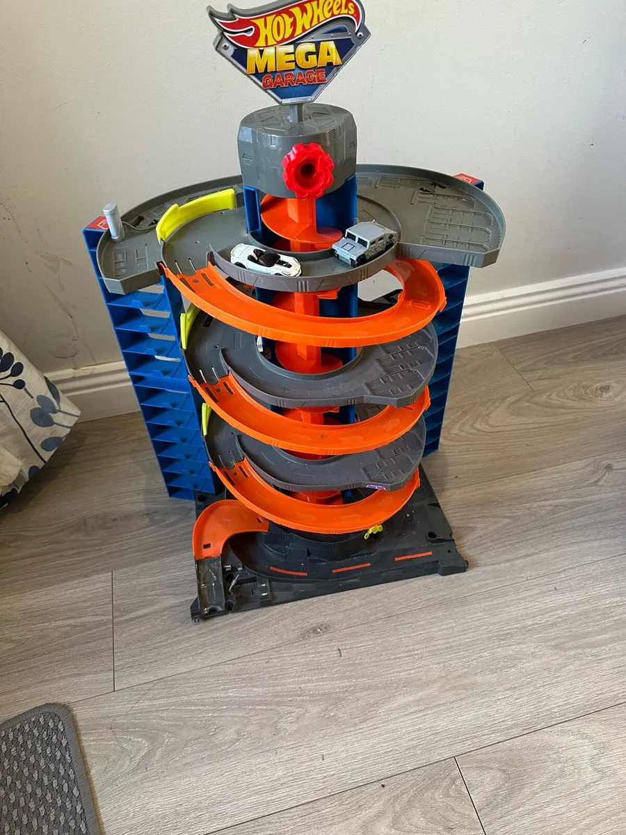 Hot Wheels & Paw Patrol - Image 2