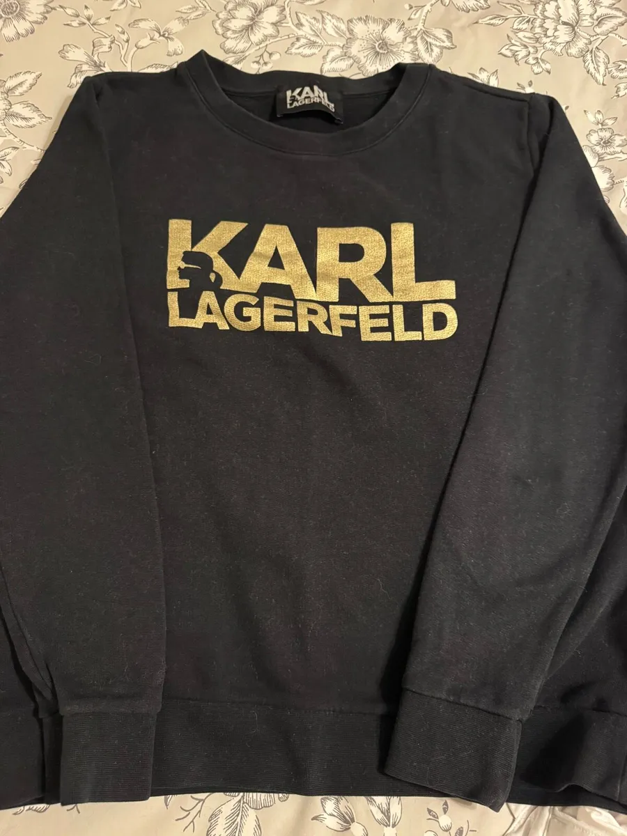 Sweatshirt - Image 1
