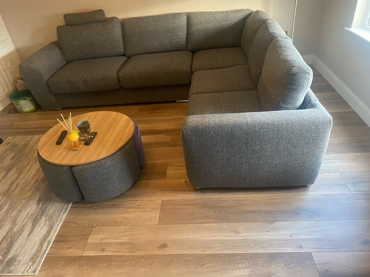 Grey L shape couch - Image 1