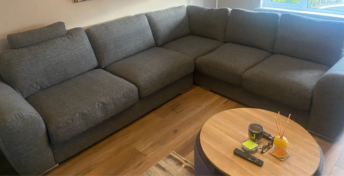 Grey L shape couch - Image 4