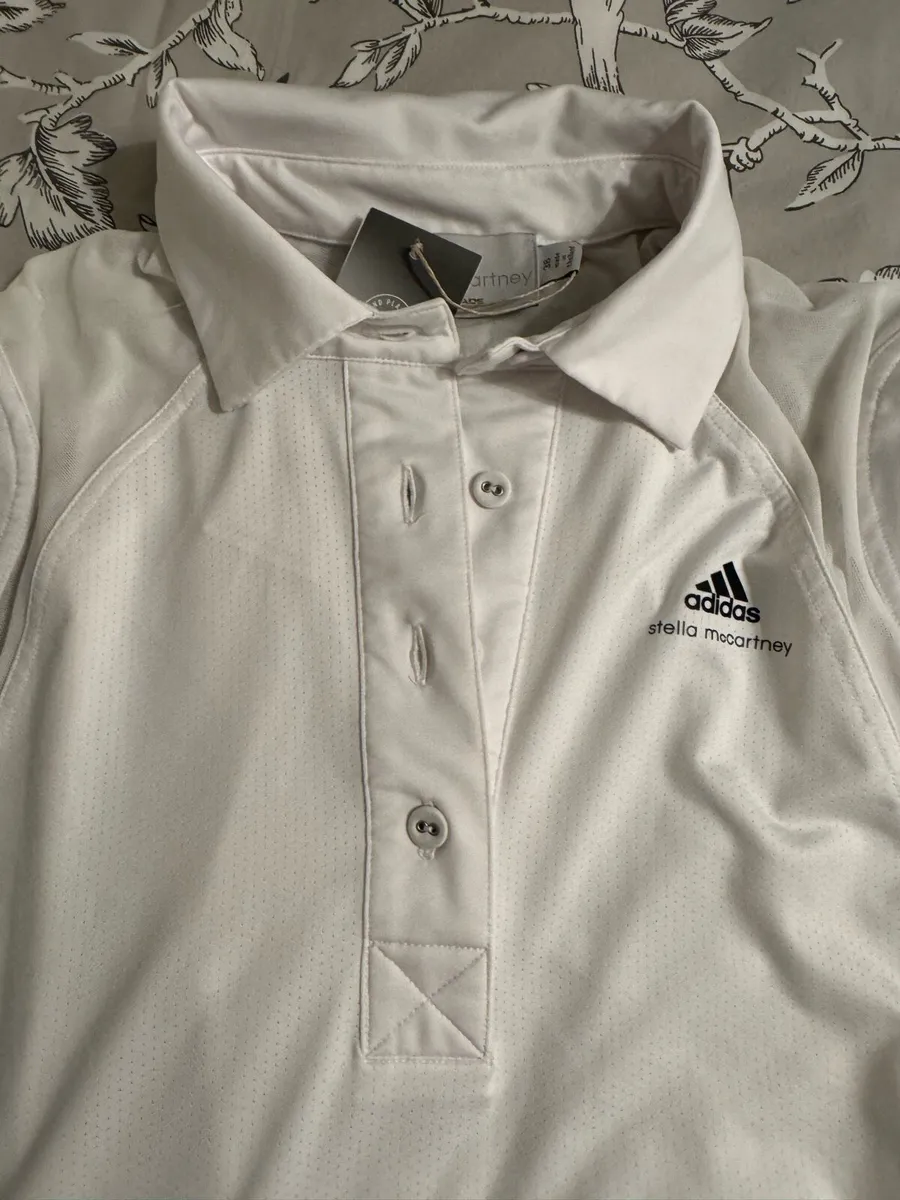 Woman’s top - Image 1