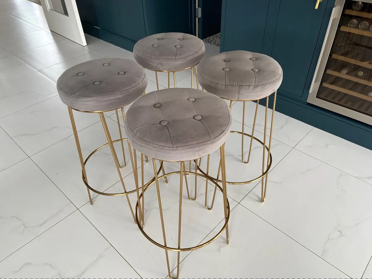Bar stools x 4 - Image 2