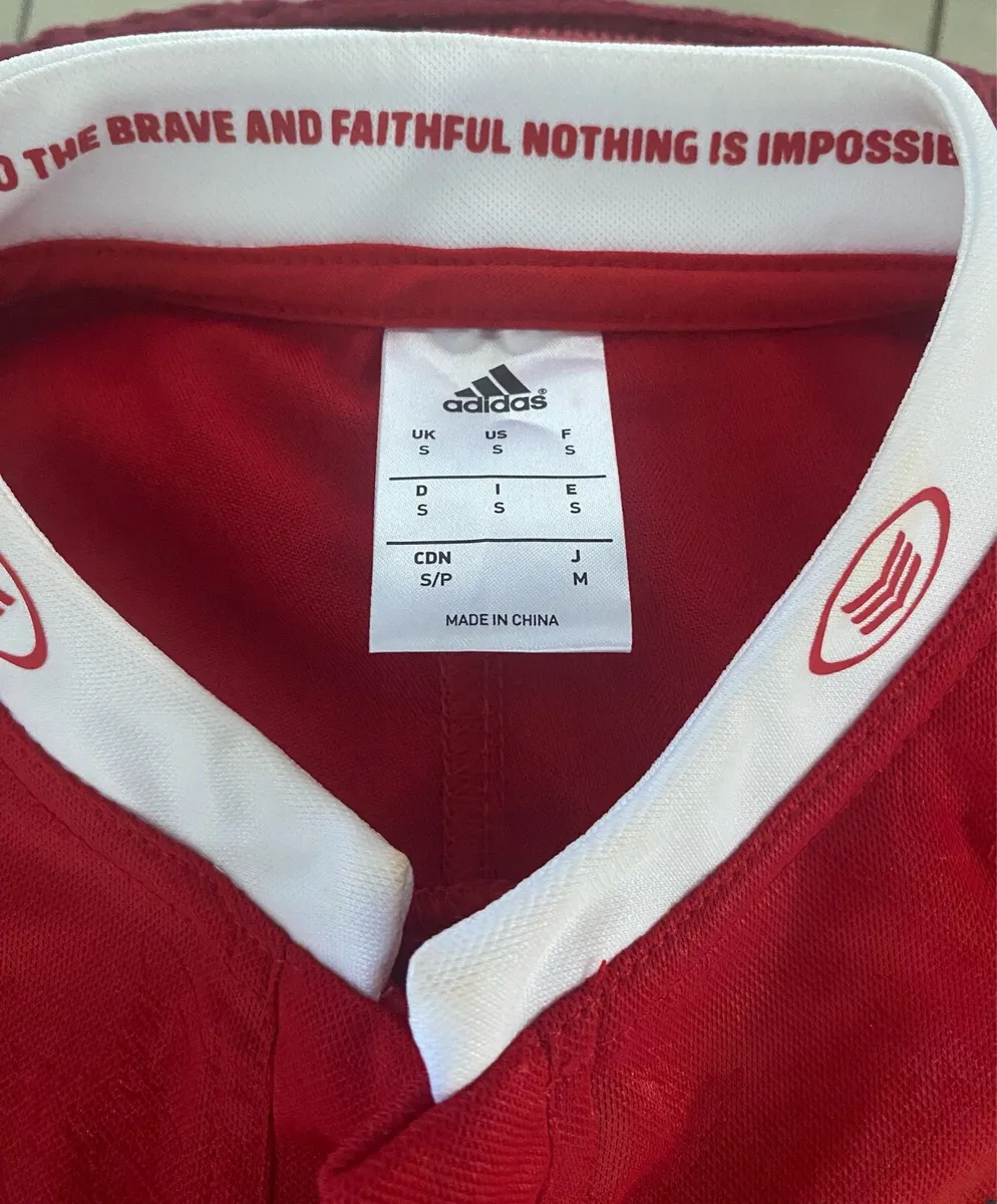 NEW- Munster Rugby Jersey - Image 3