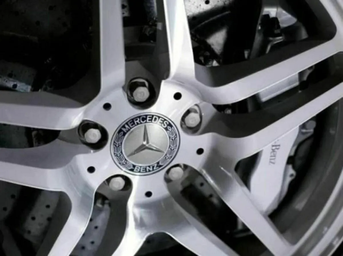 4 x Mercedes Centre Cap (Blue) FREE POST - Image 1