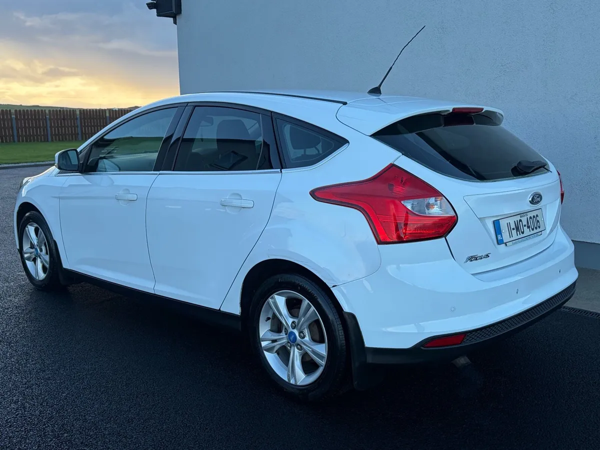 2011 Ford Focus 1.6 TDCI ZETEC Nct & Tax - Image 3