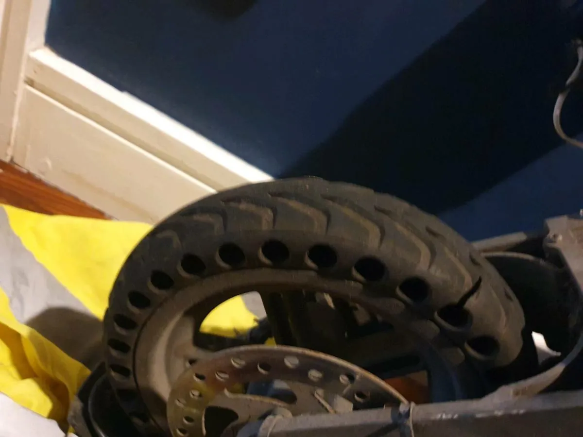 Xiaomi EScooter - Image 4