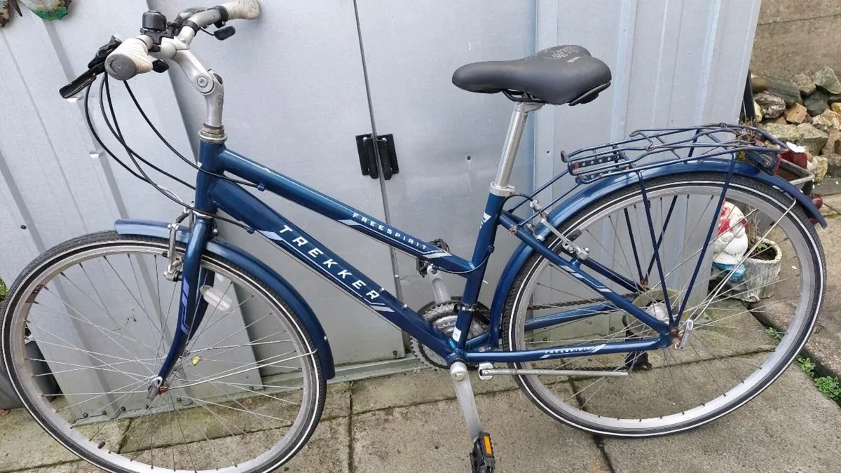 Ladies Trekking Bike - Image 2