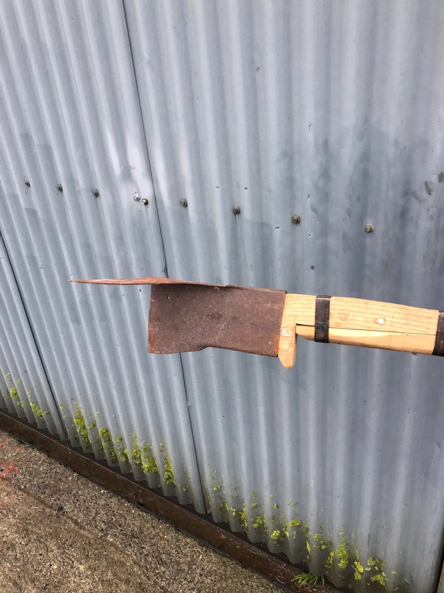 Turf slane - Image 1