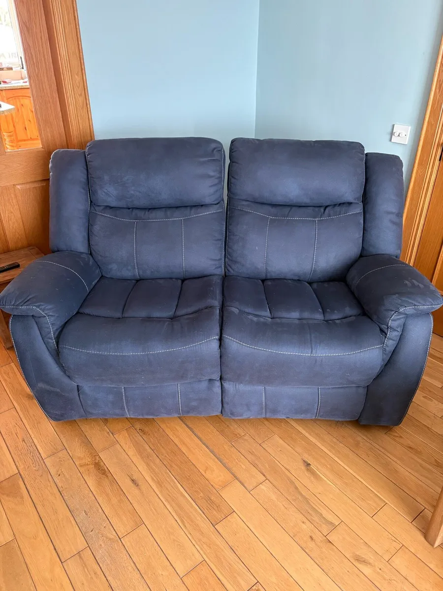 2 seater recliner couch