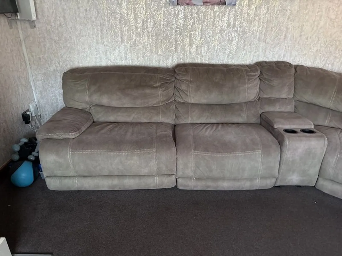 Corner Sofa - Image 1